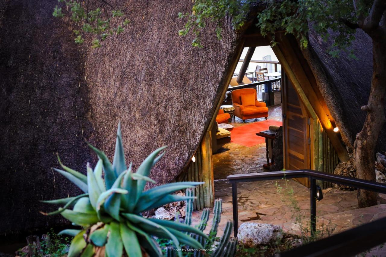 Ongava Lodge Okaukuejo Bagian luar foto