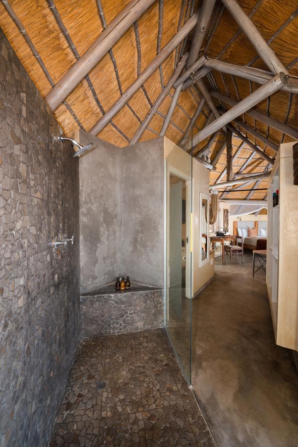 Ongava Lodge Okaukuejo Bagian luar foto